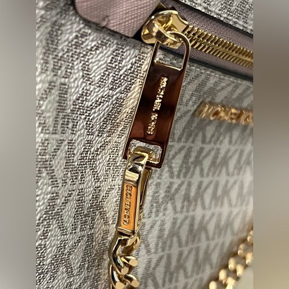 NWOT✨ Michael Kors Jet Set Large Logo Crossbody - Picture 6 of 11